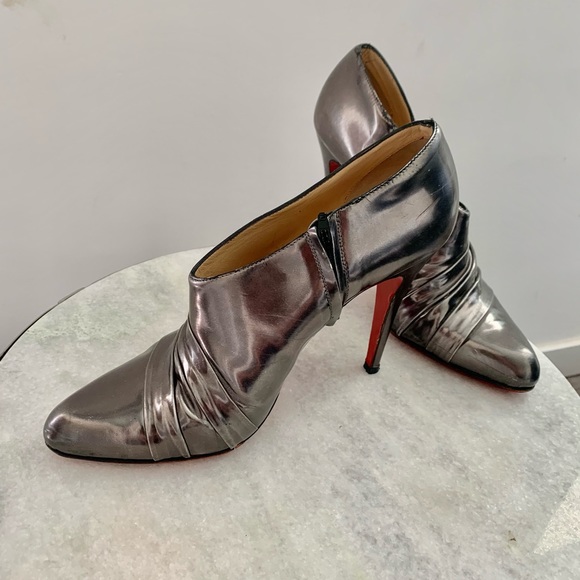 Christian Louboutin silver metallic bootie - Picture 4 of 4